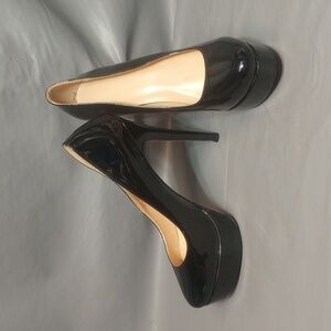 Women's 5 1/2 in high heel platform shoes black size 12